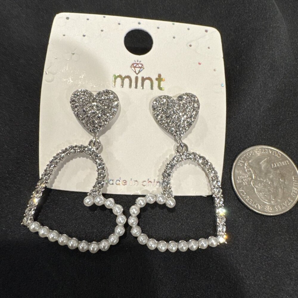 Mint SIlvertone Rhinestone Double Heart Dangle Earring NEW